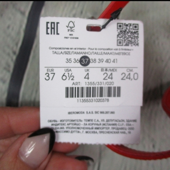 NWT Bershka Fire Engine Red Strappy High Heels - Picture 8 of 8